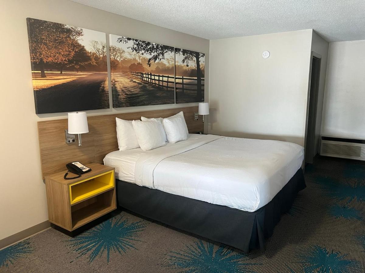 Days Inn By Wyndham Valdosta I-75 Exteriér fotografie